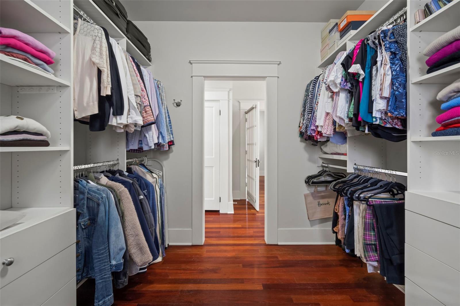 BAYSHORE PLACE - Residential