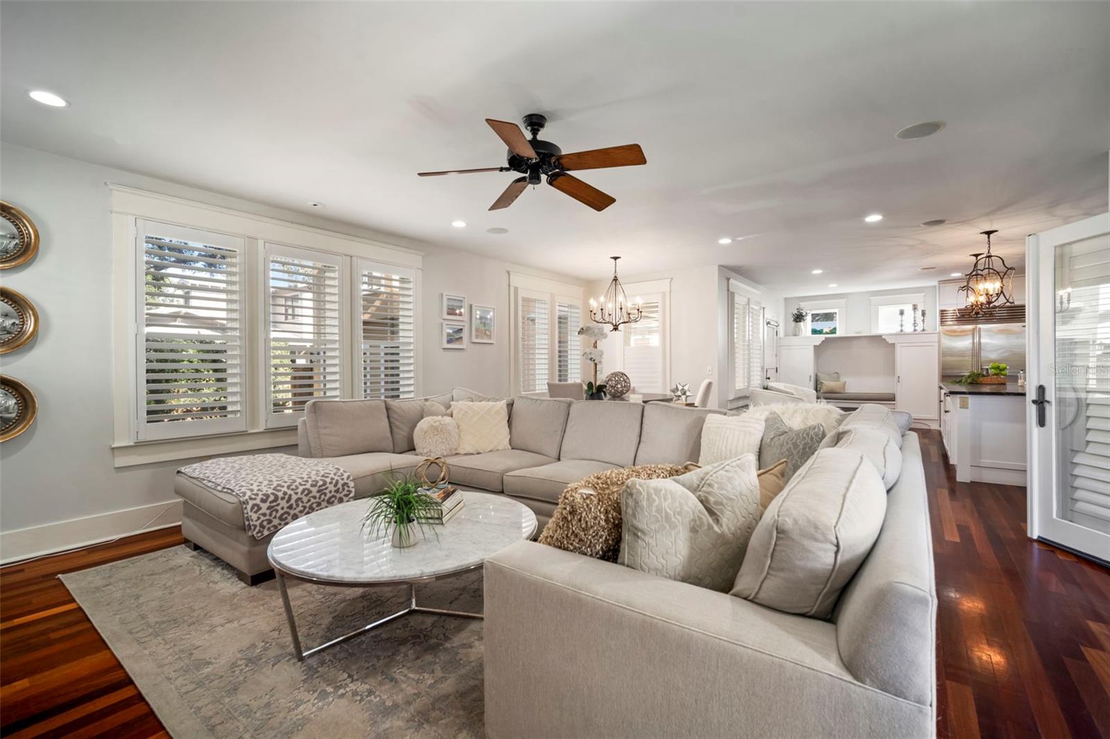 BAYSHORE PLACE - Residential