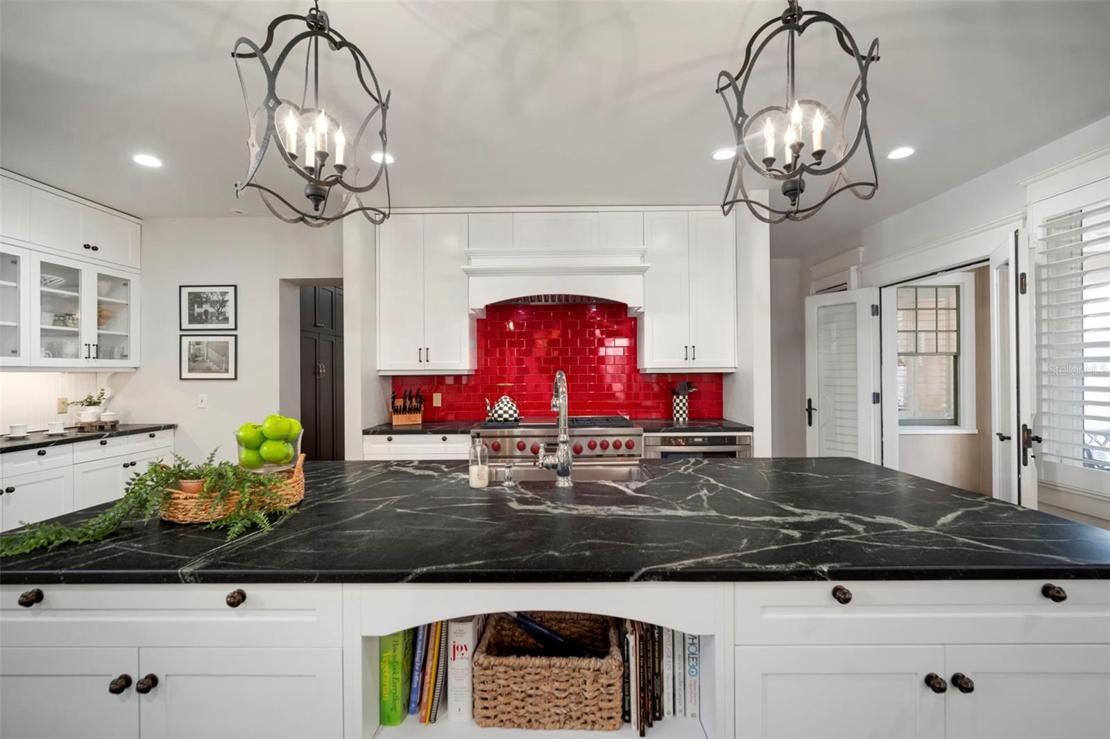 BAYSHORE PLACE - Residential