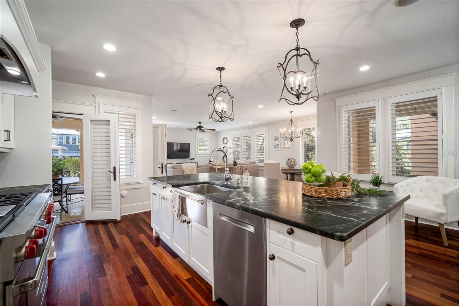 BAYSHORE PLACE - Residential