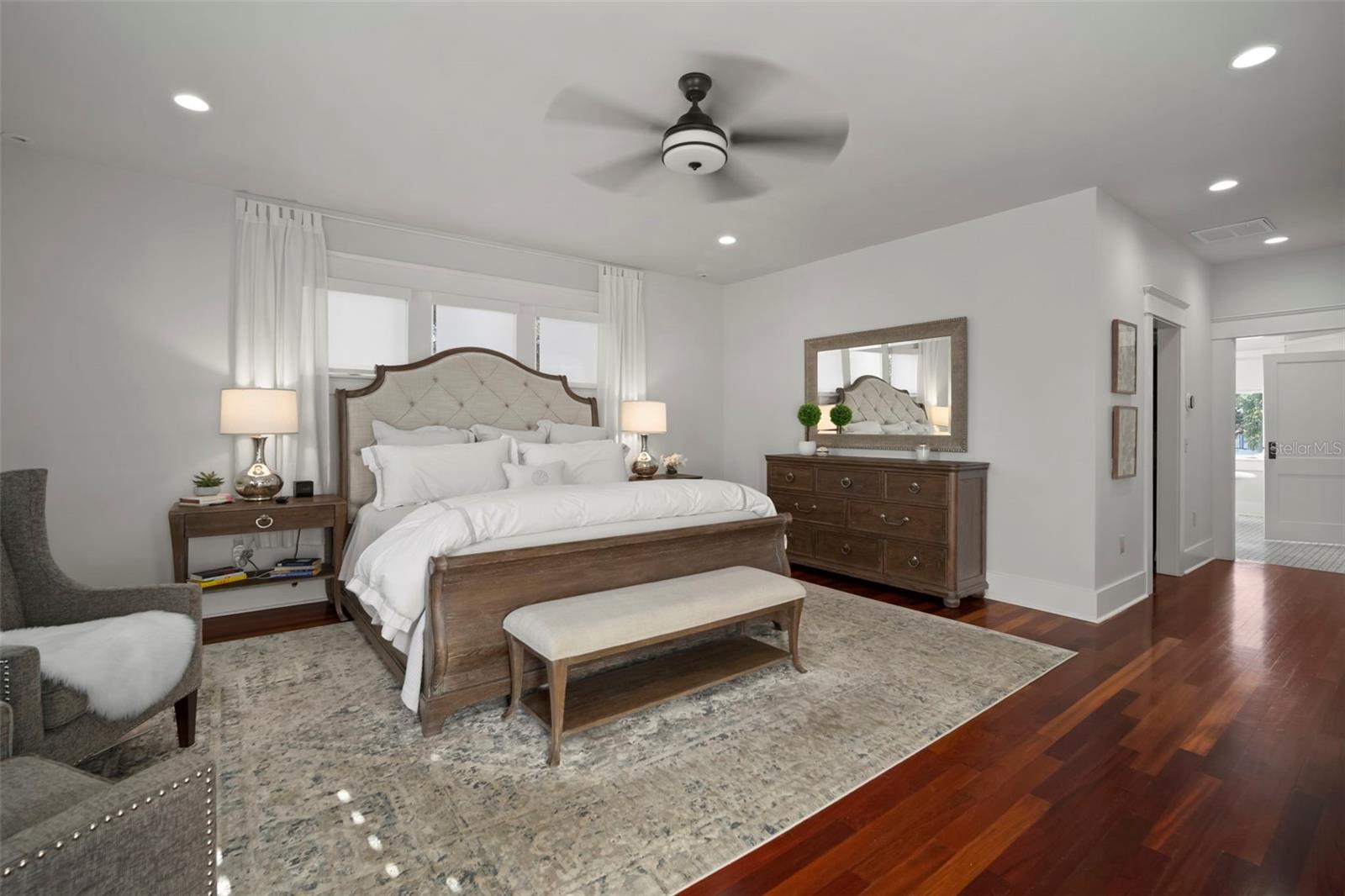 BAYSHORE PLACE - Residential