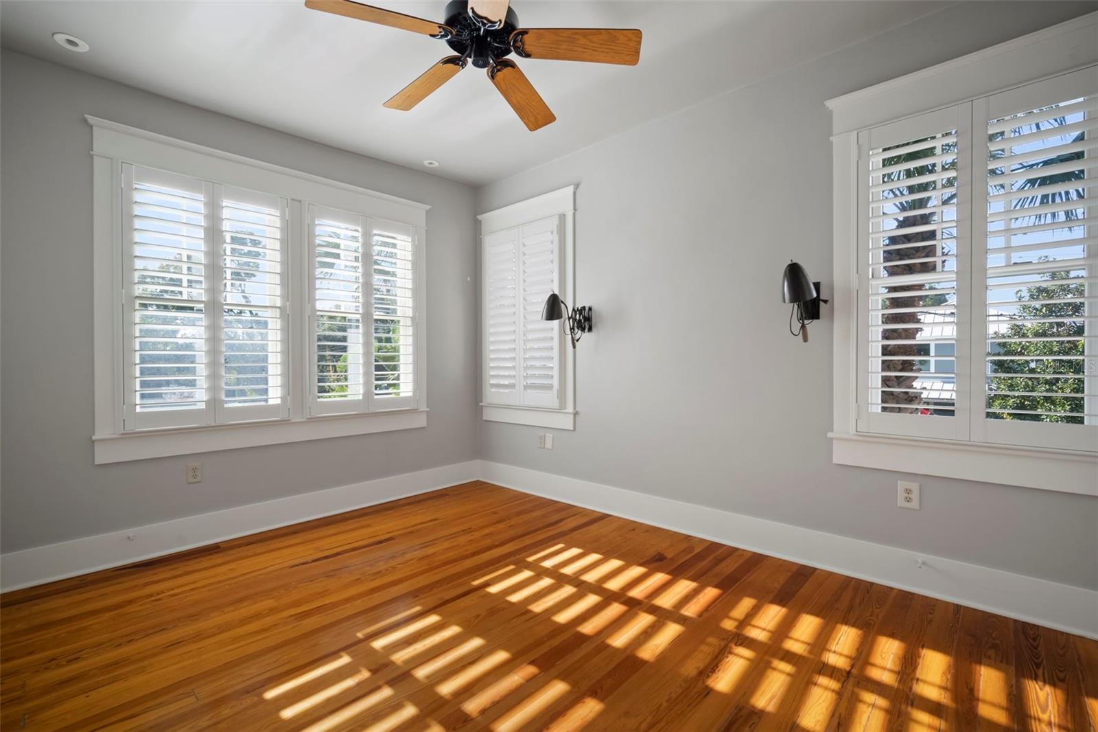 BAYSHORE PLACE - Residential