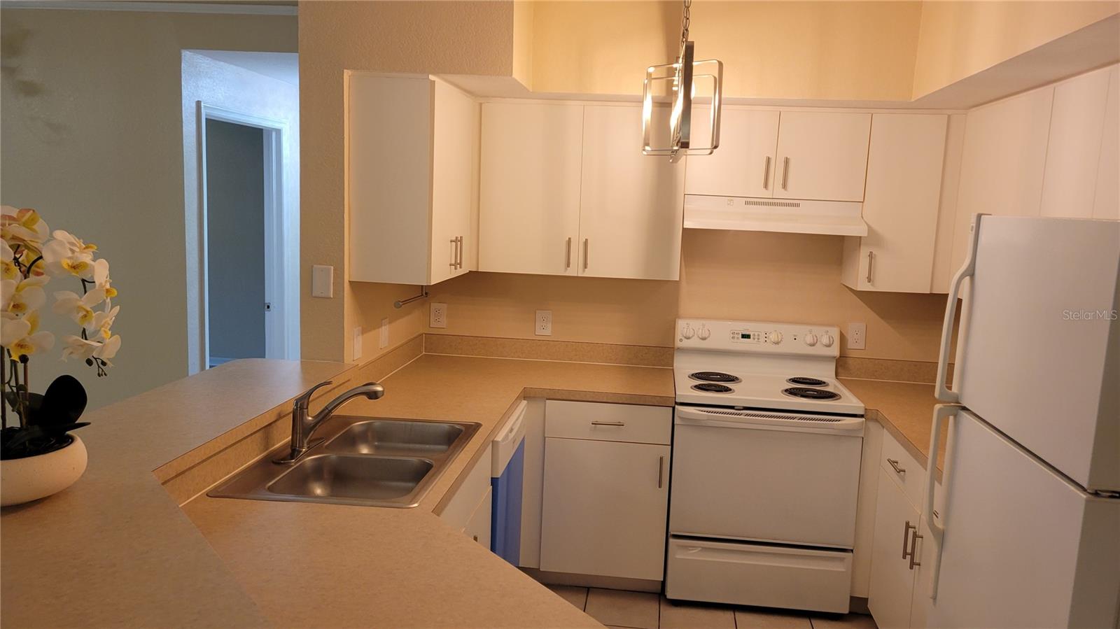 BELLA VILLINO III - Residential Lease