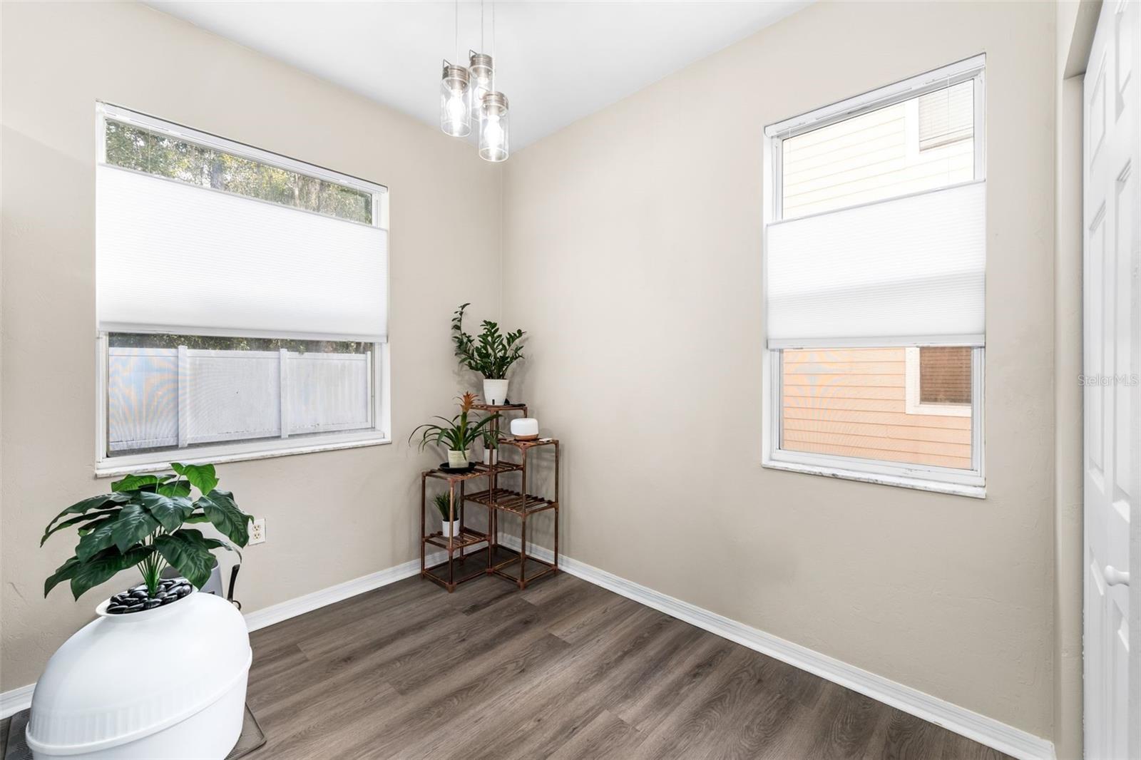 SEVENTH STREET STATION - Residential