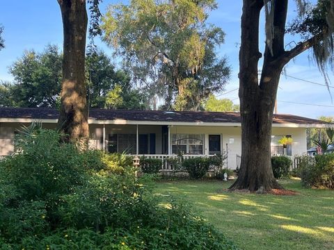 A home in BELLEVIEW