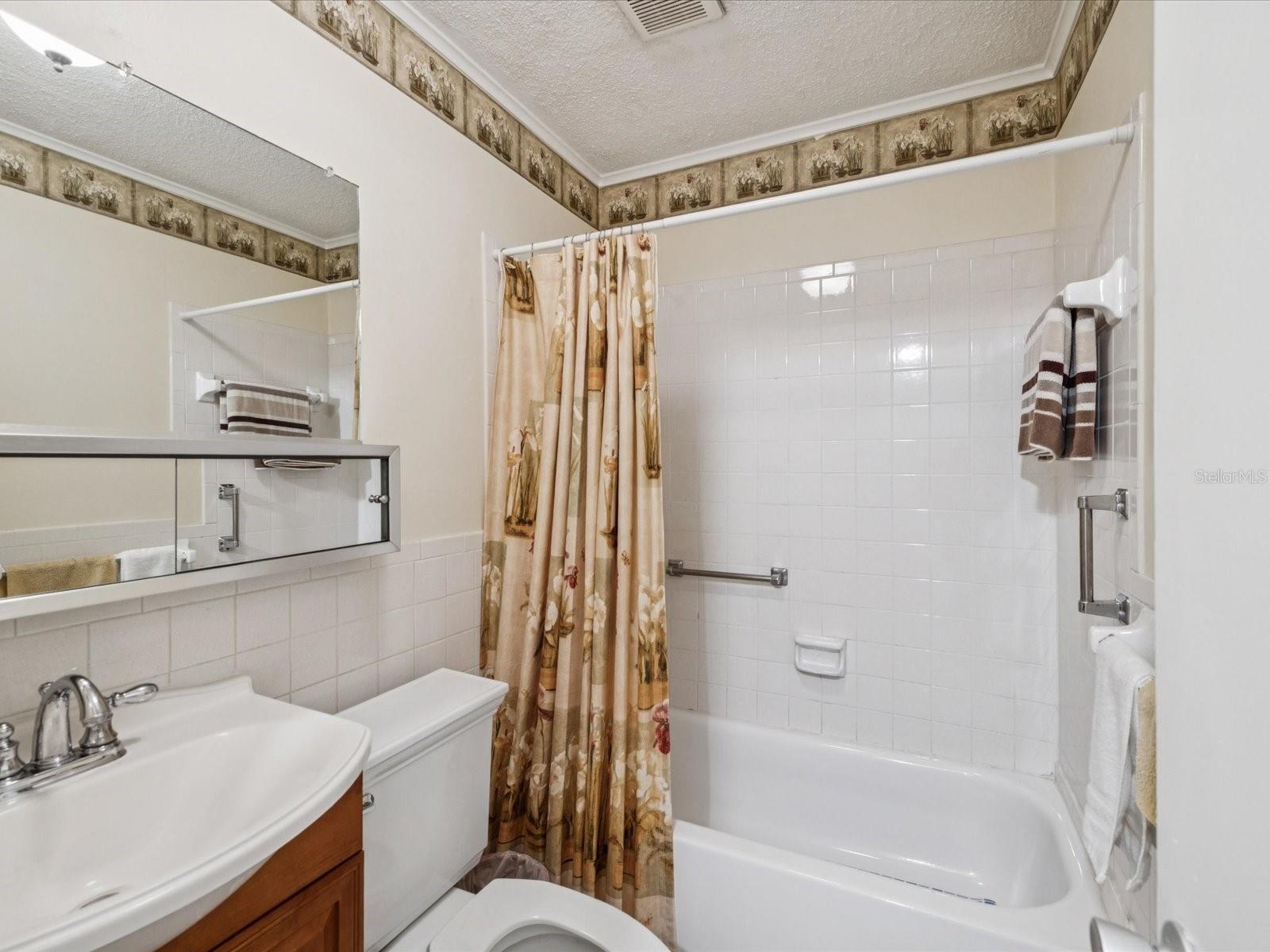 IMPERIAL EMBASSY CONDO - Residential