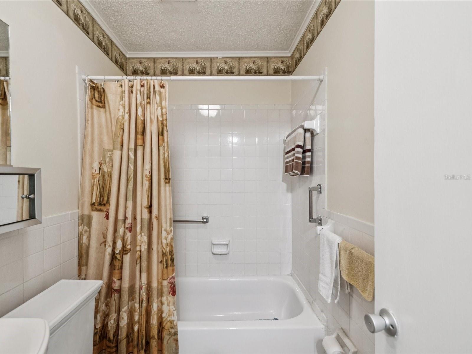 IMPERIAL EMBASSY CONDO - Residential