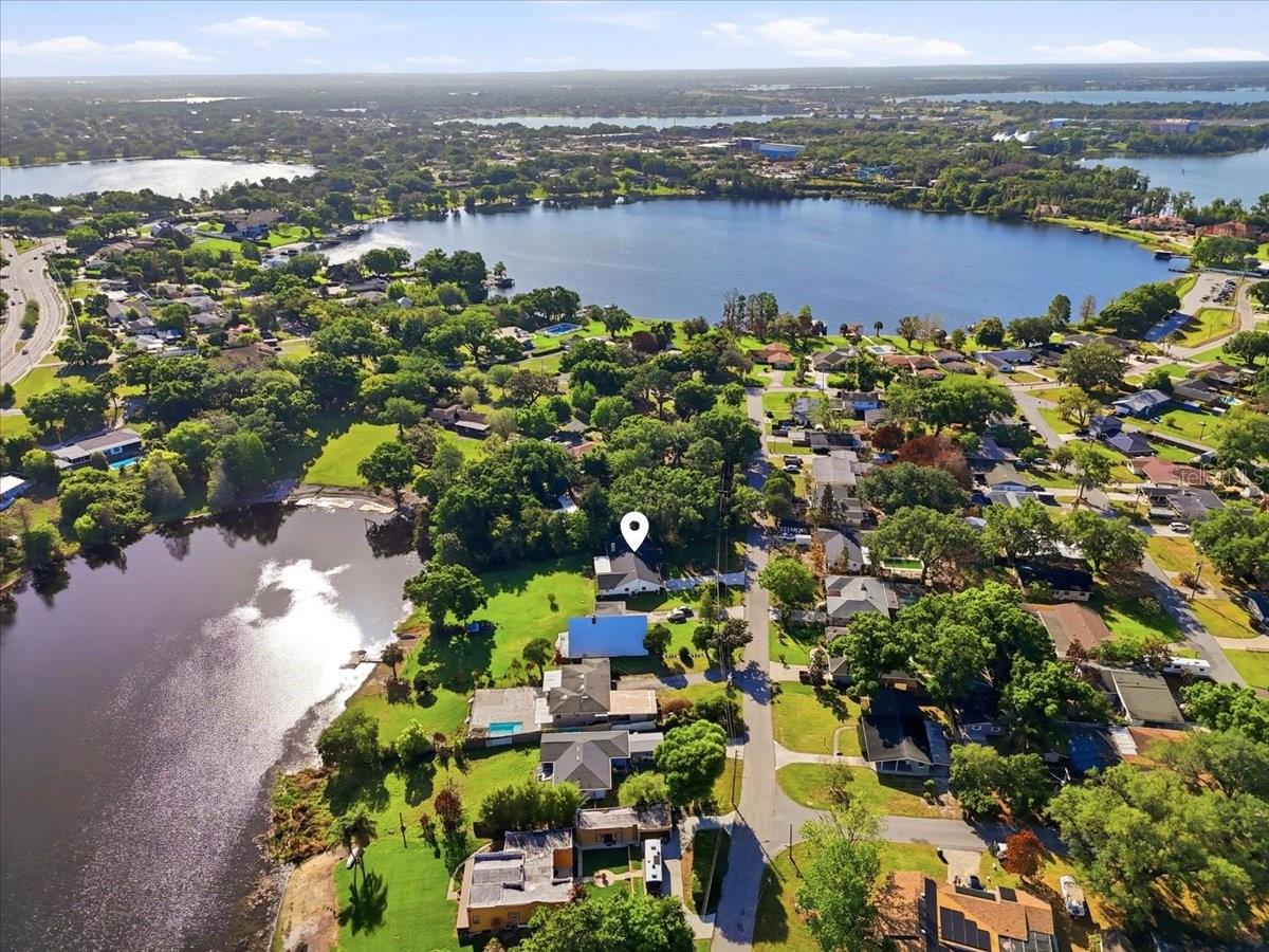 ELOISE WOODS LAKE ROY UNIT PB 14 PG 19 - Residential