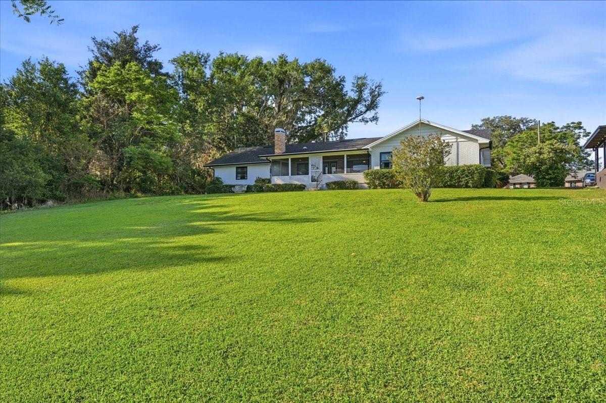 ELOISE WOODS LAKE ROY UNIT PB 14 PG 19 - Residential