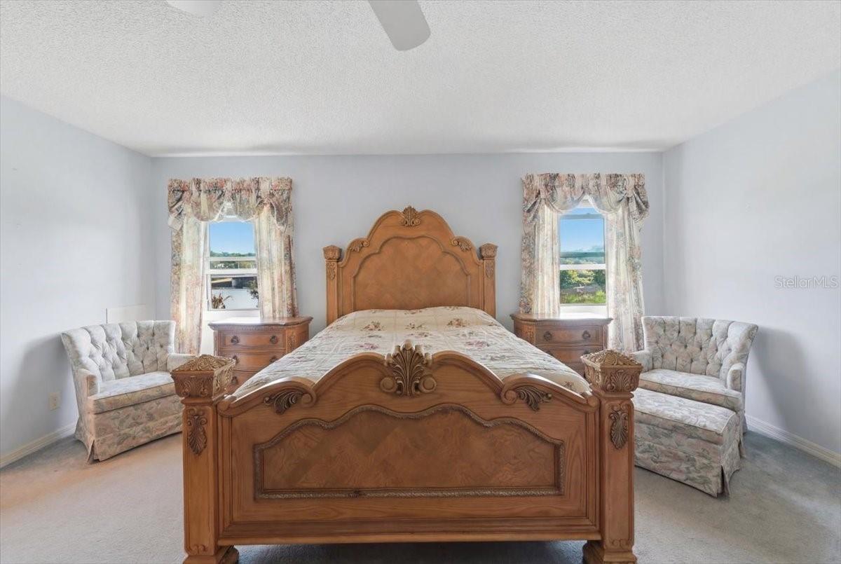 ELOISE WOODS LAKE ROY UNIT PB 14 PG 19 - Residential