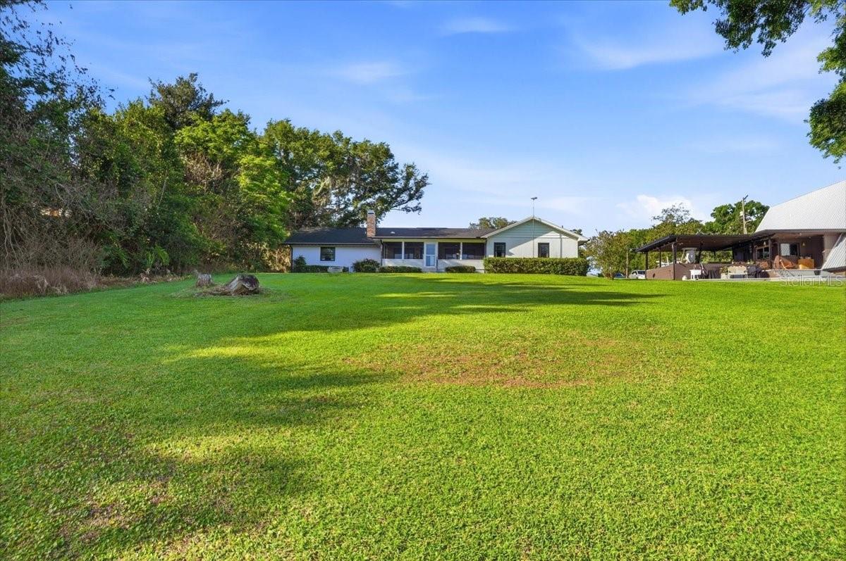 ELOISE WOODS LAKE ROY UNIT PB 14 PG 19 - Residential