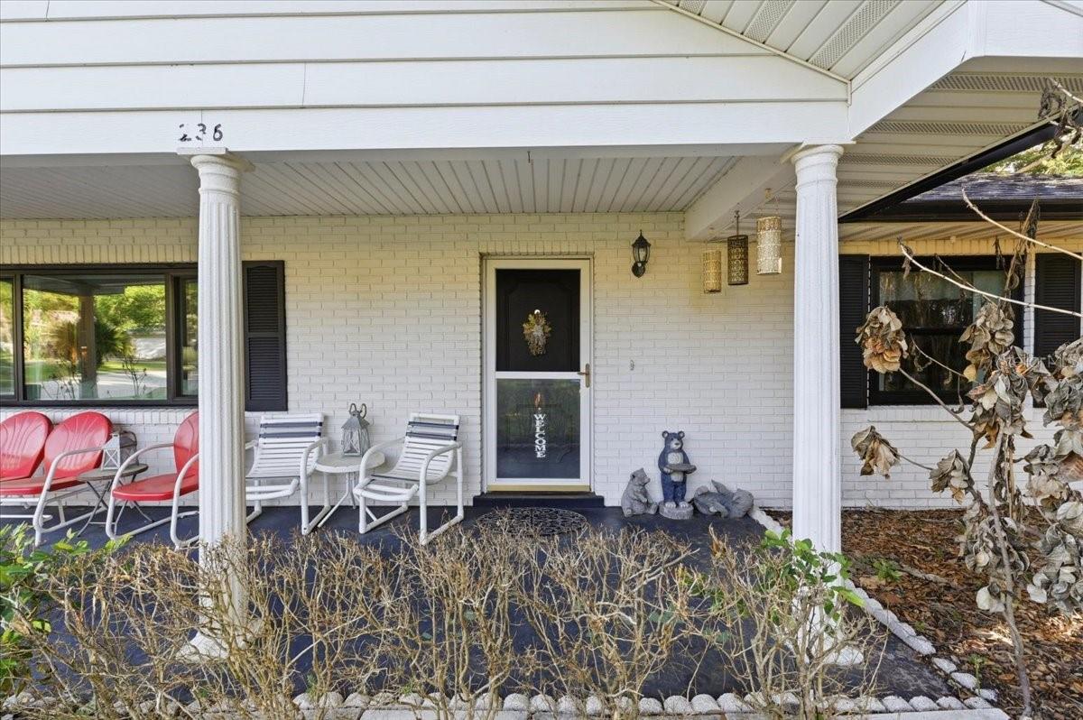 ELOISE WOODS LAKE ROY UNIT PB 14 PG 19 - Residential