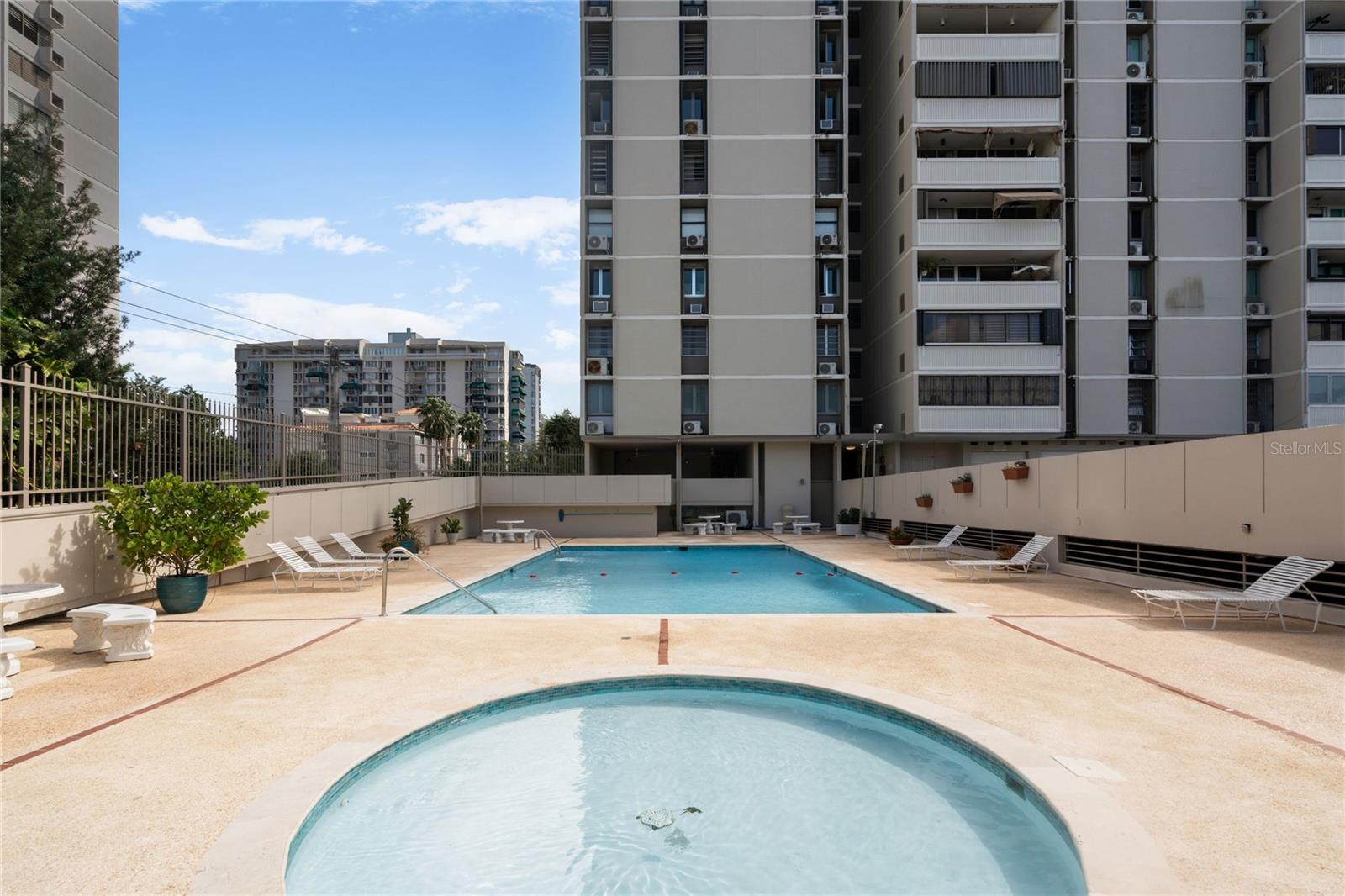GENERALIFE - Residential Lease