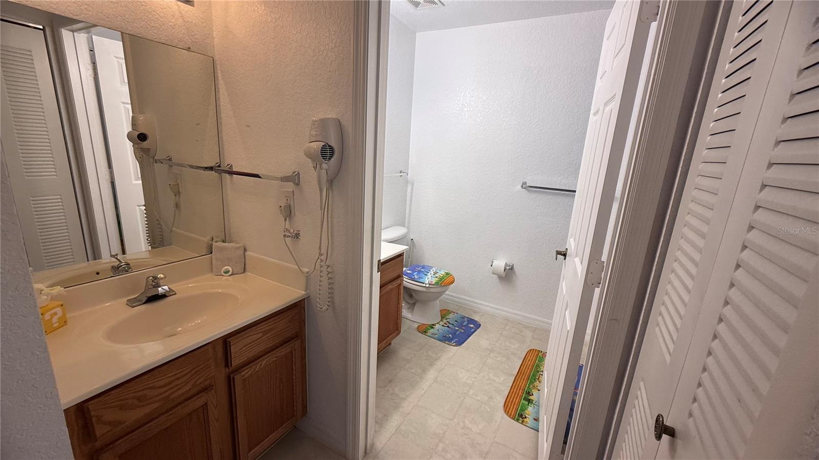 VILLAS AT SEVEN DWARFS LANE CONDO - Residential