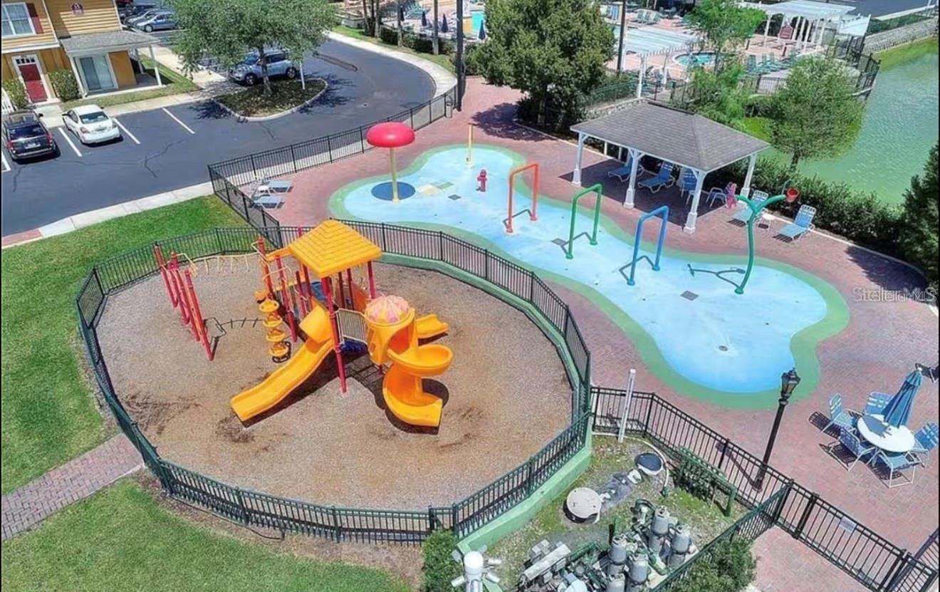 VILLAS AT SEVEN DWARFS LANE CONDO - Residential