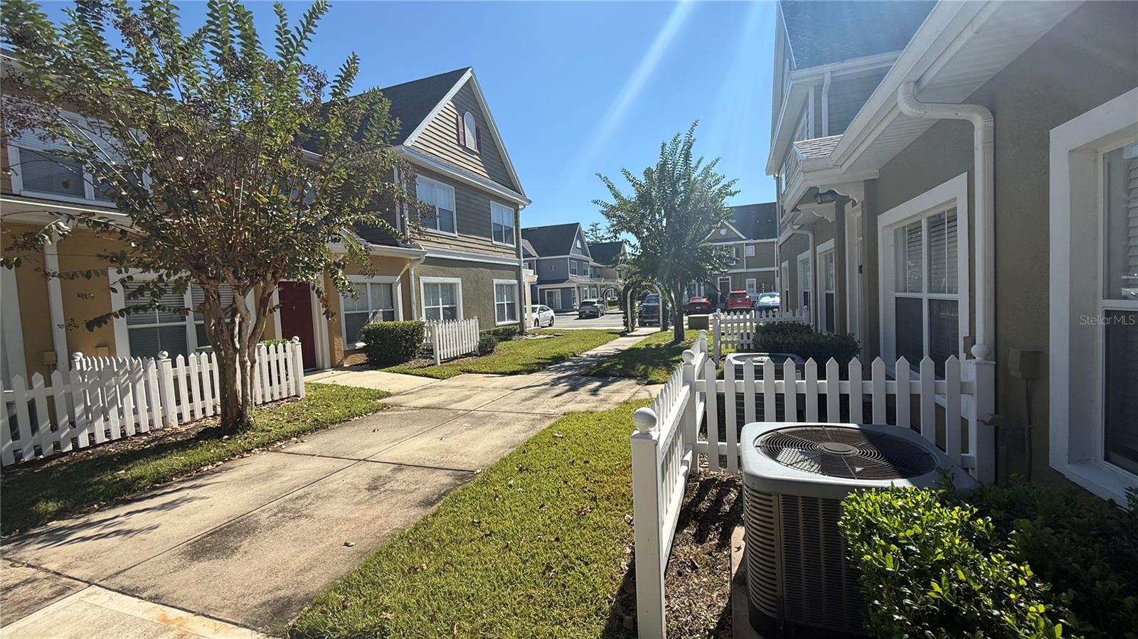 VILLAS AT SEVEN DWARFS LANE CONDO - Residential