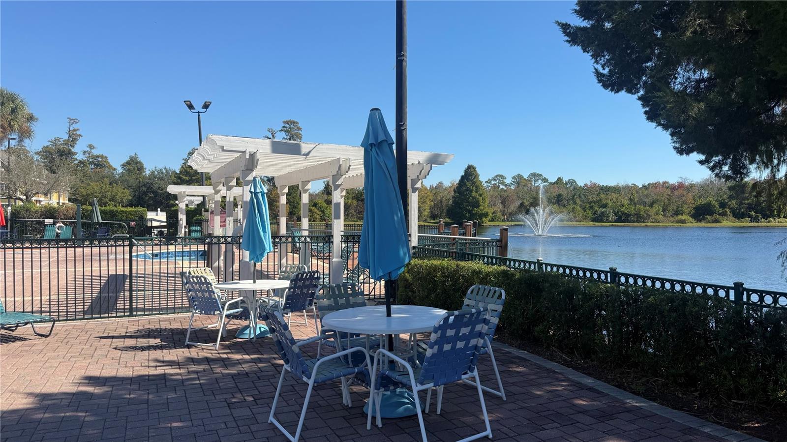 VILLAS AT SEVEN DWARFS LANE CONDO - Residential