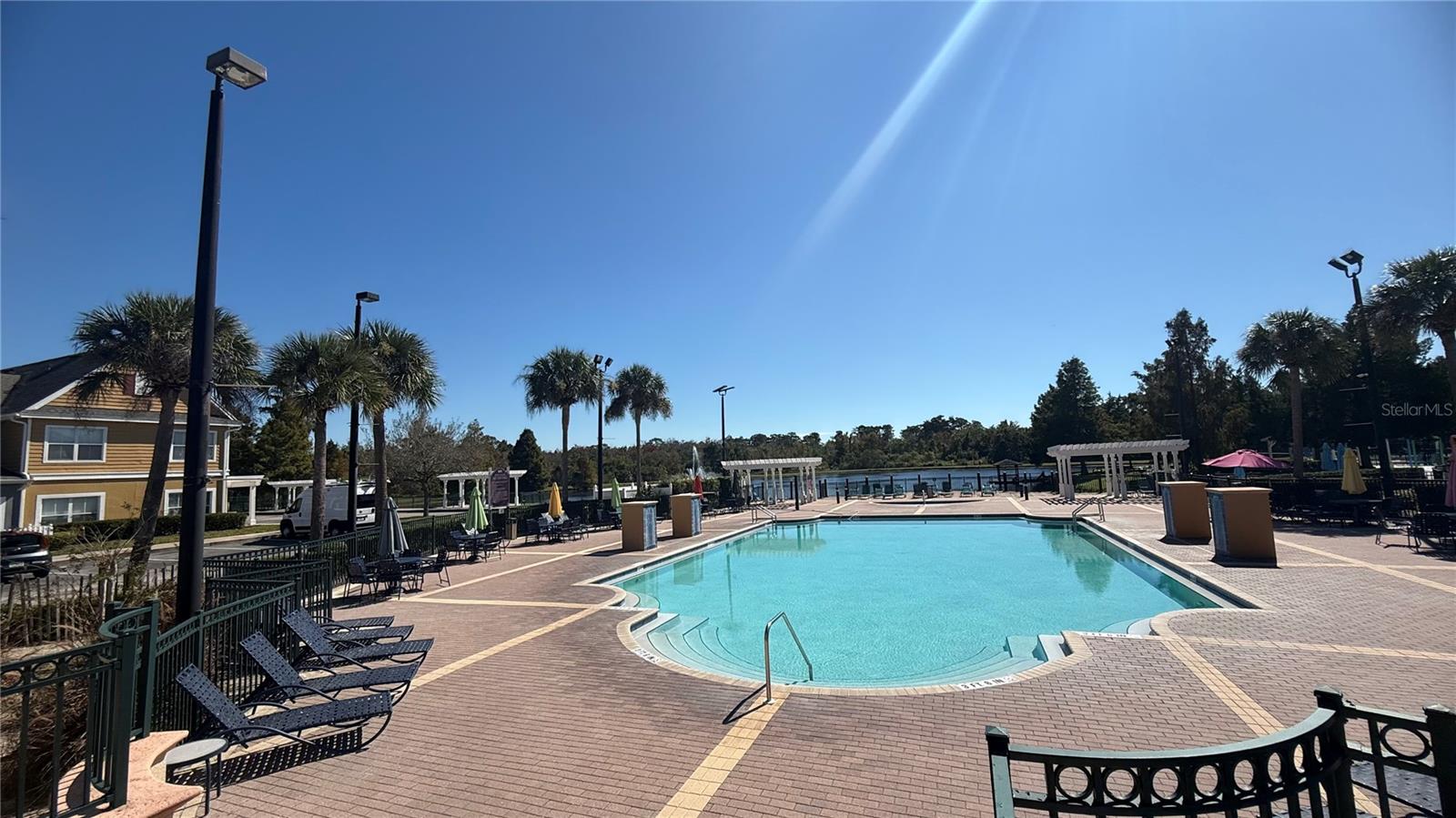 VILLAS AT SEVEN DWARFS LANE CONDO - Residential