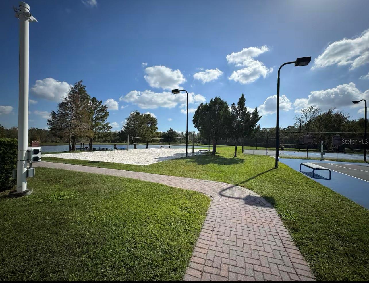 VILLAS AT SEVEN DWARFS LANE CONDO - Residential