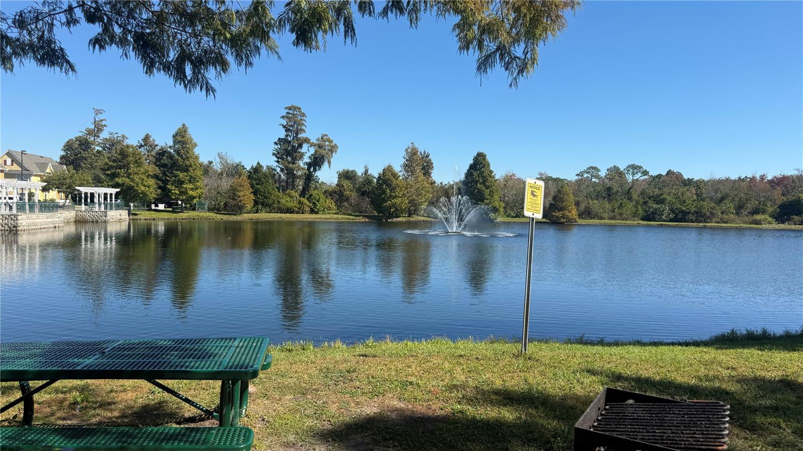 VILLAS AT SEVEN DWARFS LANE CONDO - Residential