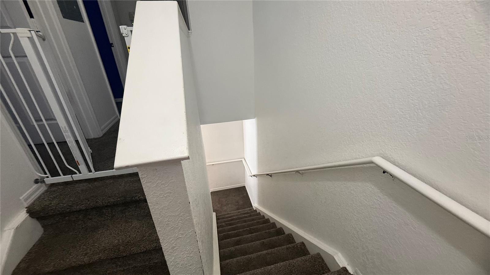 VILLAS AT SEVEN DWARFS LANE CONDO - Residential