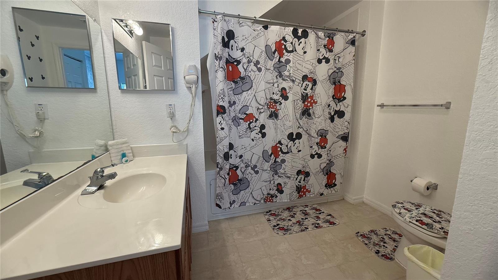 VILLAS AT SEVEN DWARFS LANE CONDO - Residential