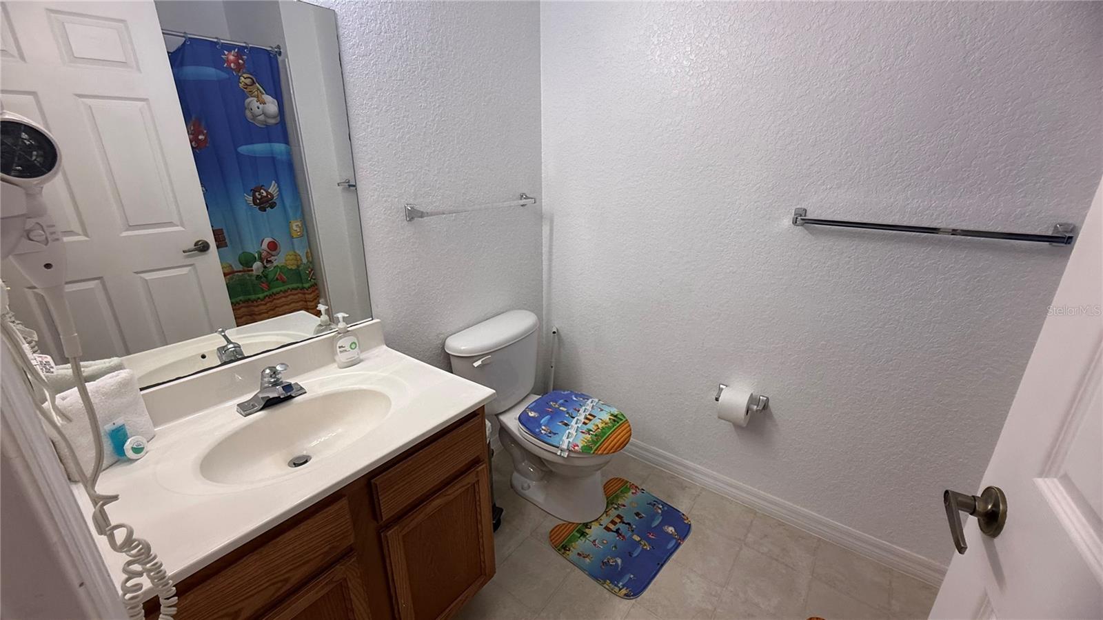 VILLAS AT SEVEN DWARFS LANE CONDO - Residential