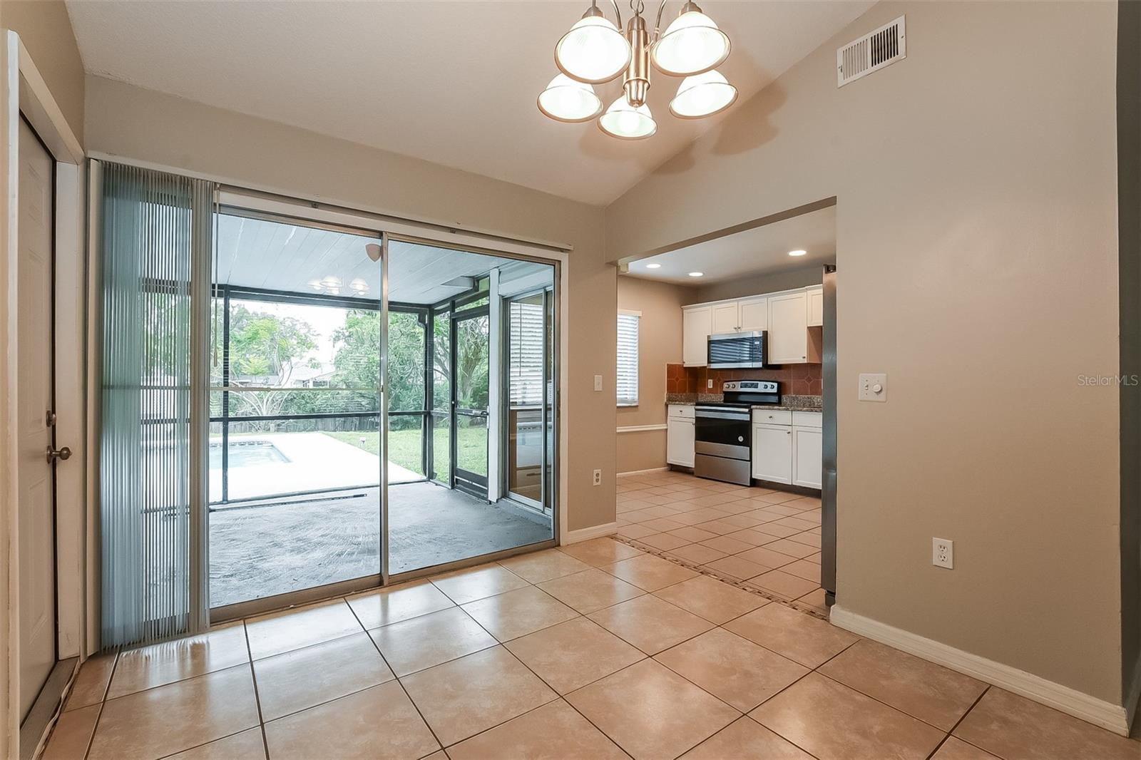 HIAWASSEE HILLS - Residential