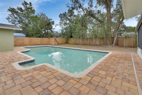 A home in DELAND