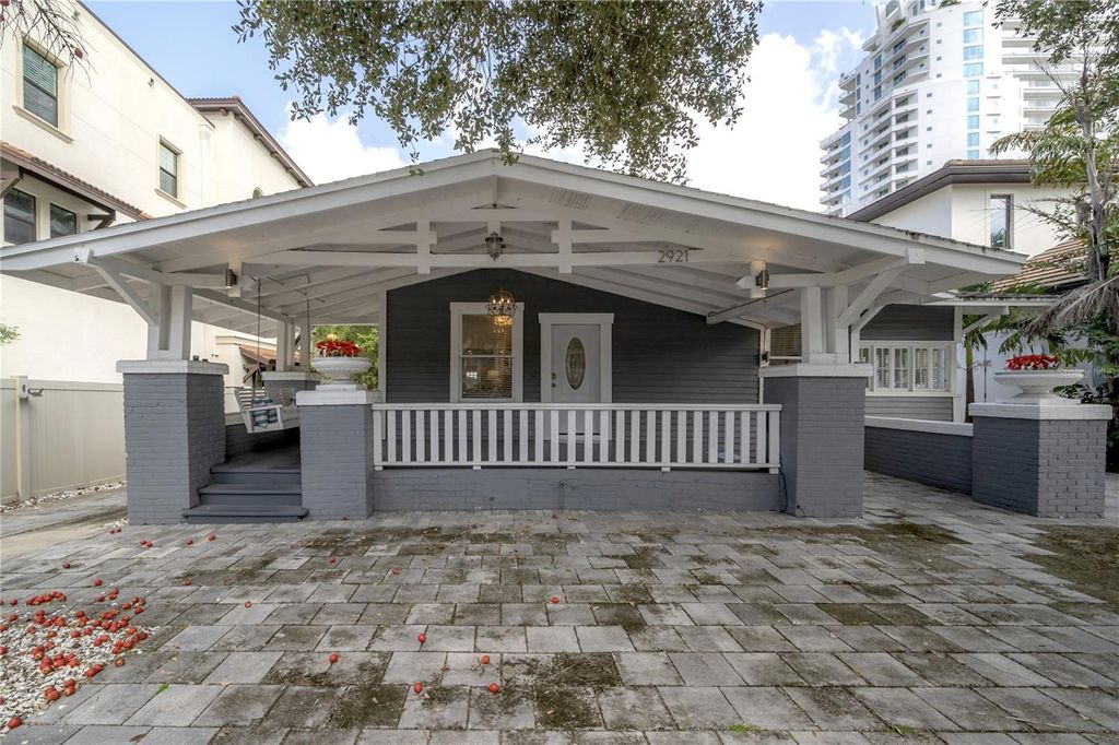 Photo of 2921 W El Prado Boulevard, Tampa, FL 33629 (MLS # TB8434035)