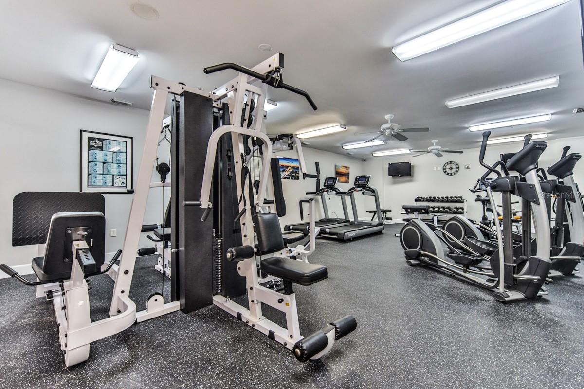 TOWERS 10 CONDO - Residential