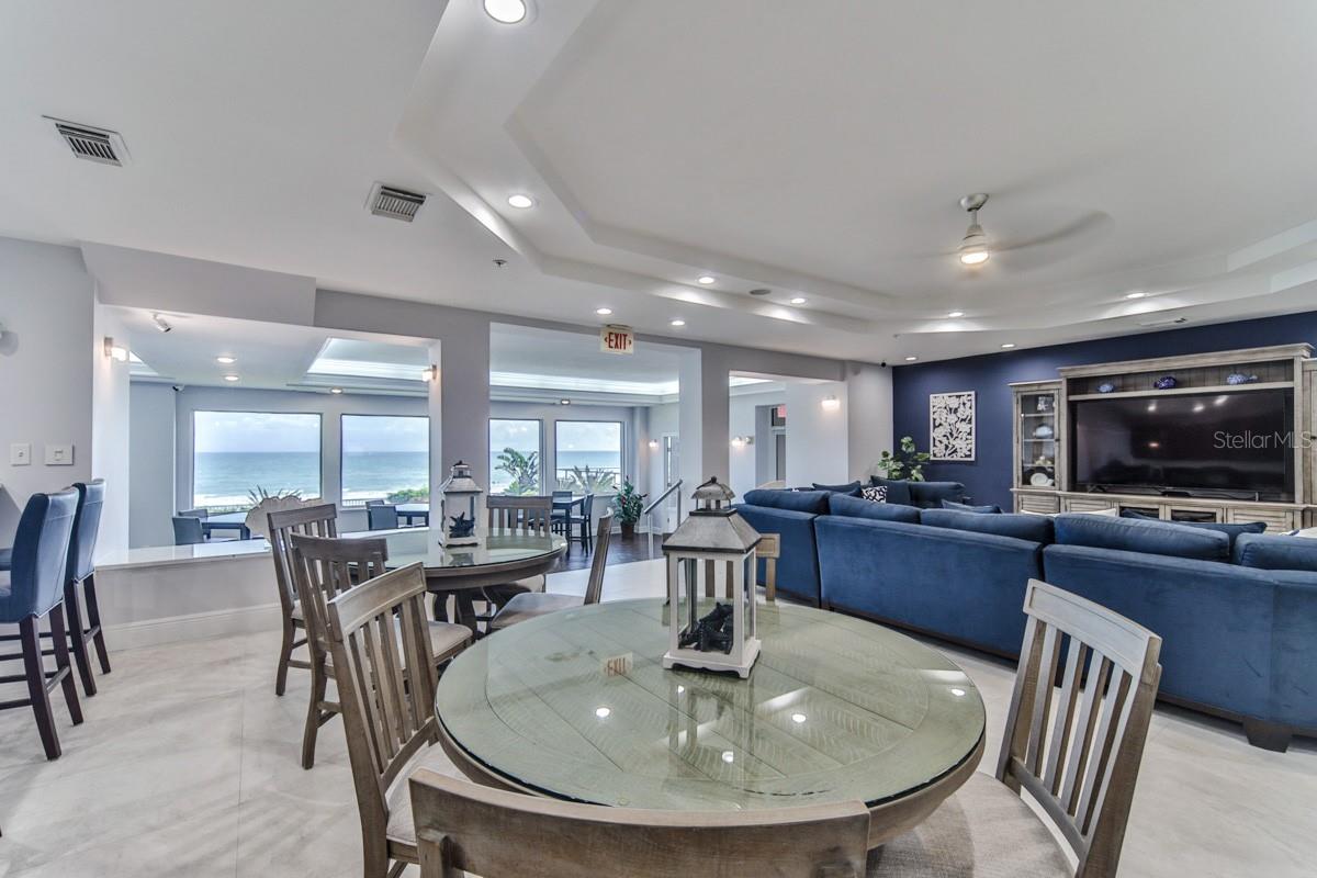 TOWERS 10 CONDO - Residential