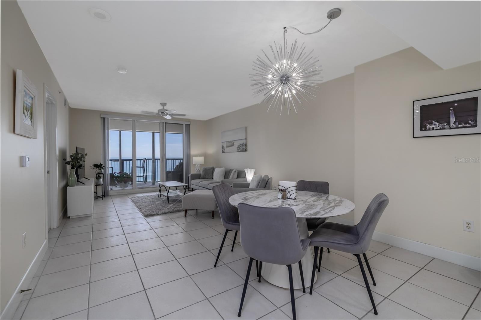 TOWERS 10 CONDO - Residential