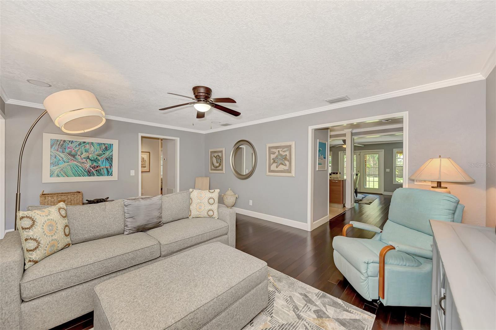 FLOYD & CAMERON SUB - Residential Lease