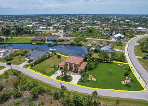 A home in PORT CHARLOTTE