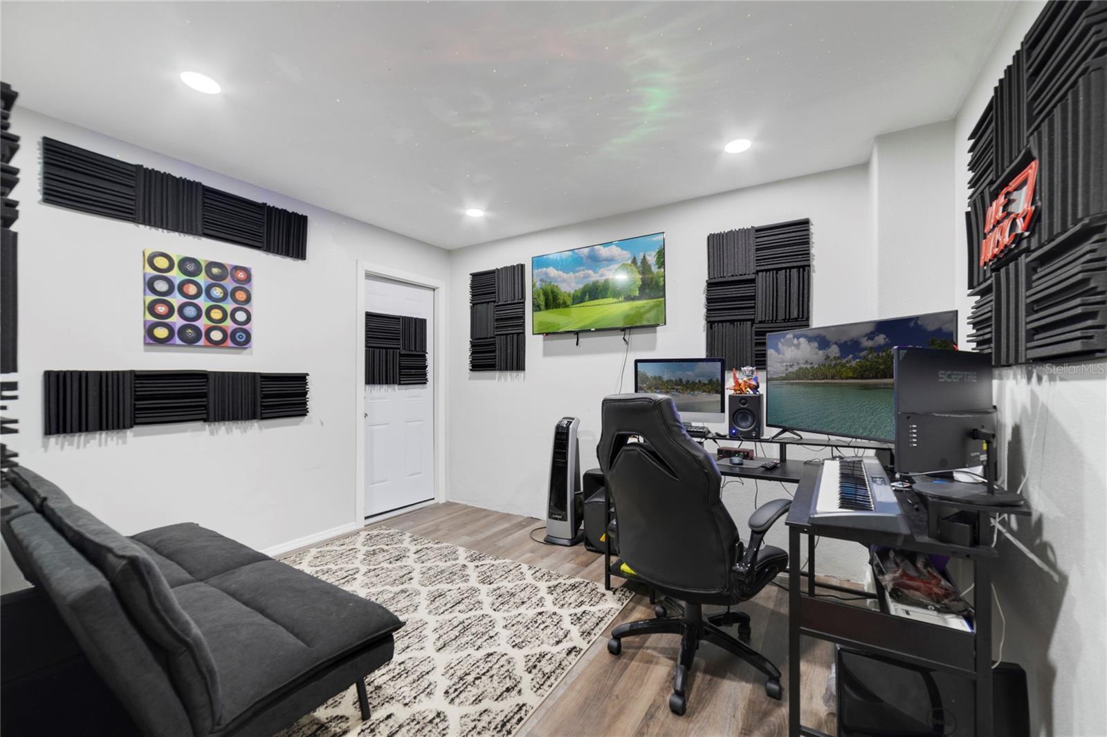 SWEETWATER RIDGE CONDO AT MAGNOLIA POINTE - Residential