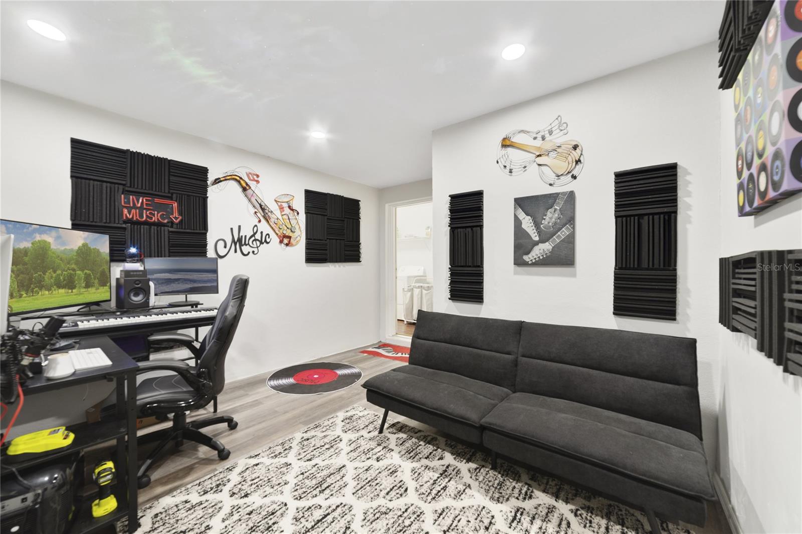 SWEETWATER RIDGE CONDO AT MAGNOLIA POINTE - Residential