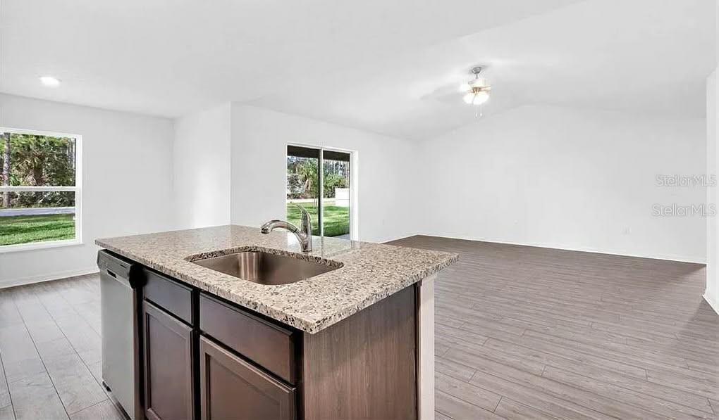 707 CARACARA COURT