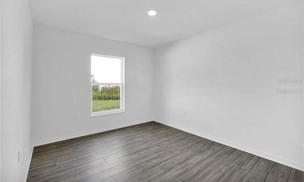 707 CARACARA COURT