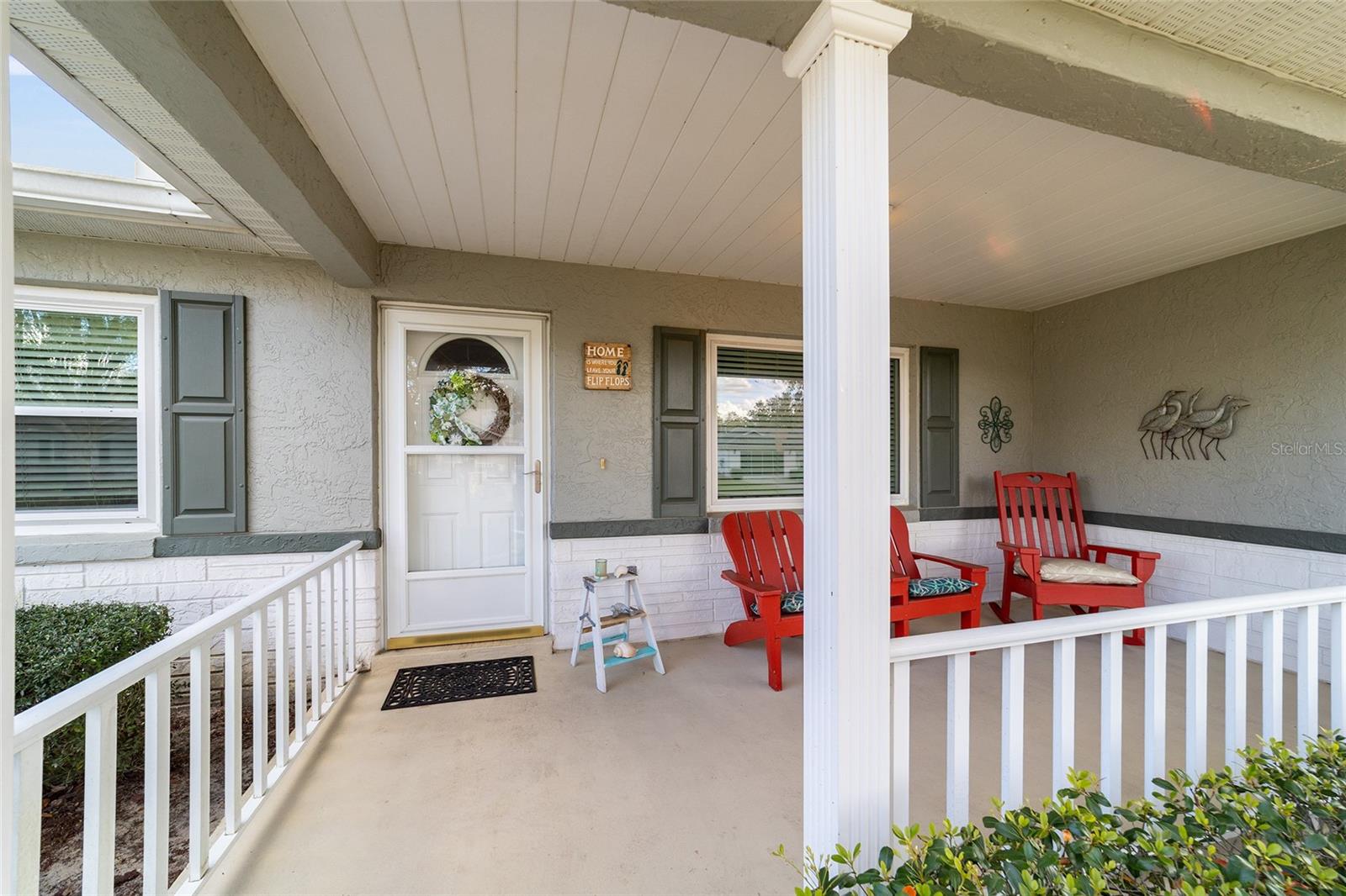 ON TOP OF THE WORLD - Residential