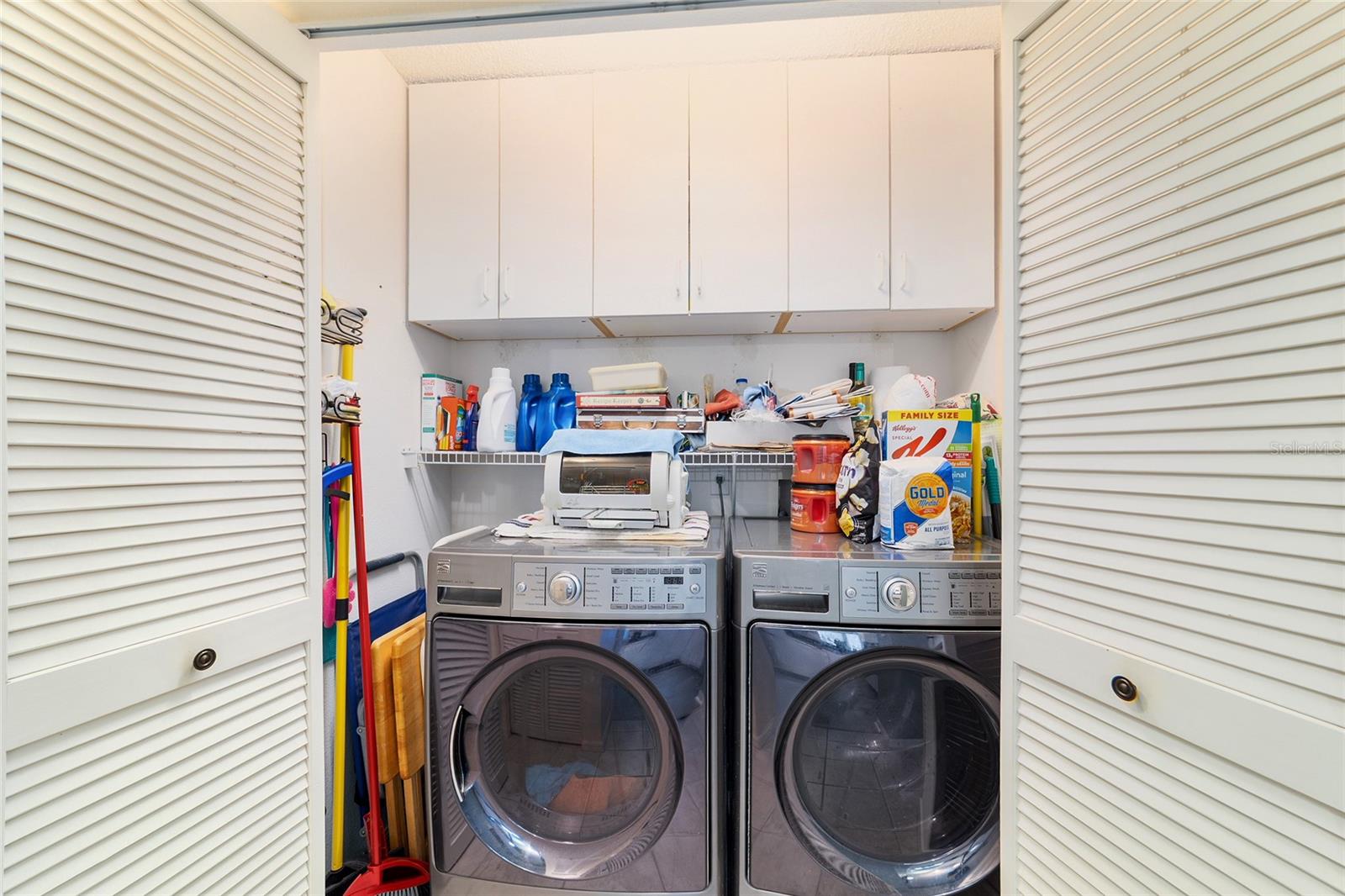 ON TOP OF THE WORLD - Residential