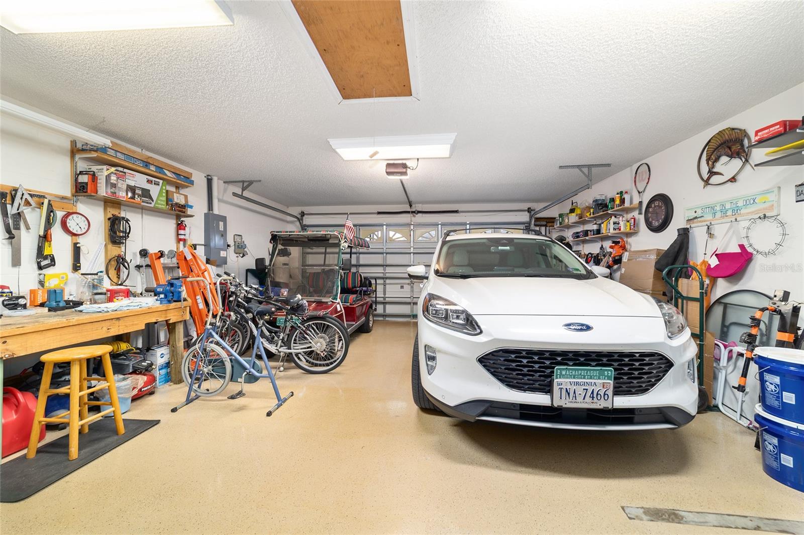 ON TOP OF THE WORLD - Residential