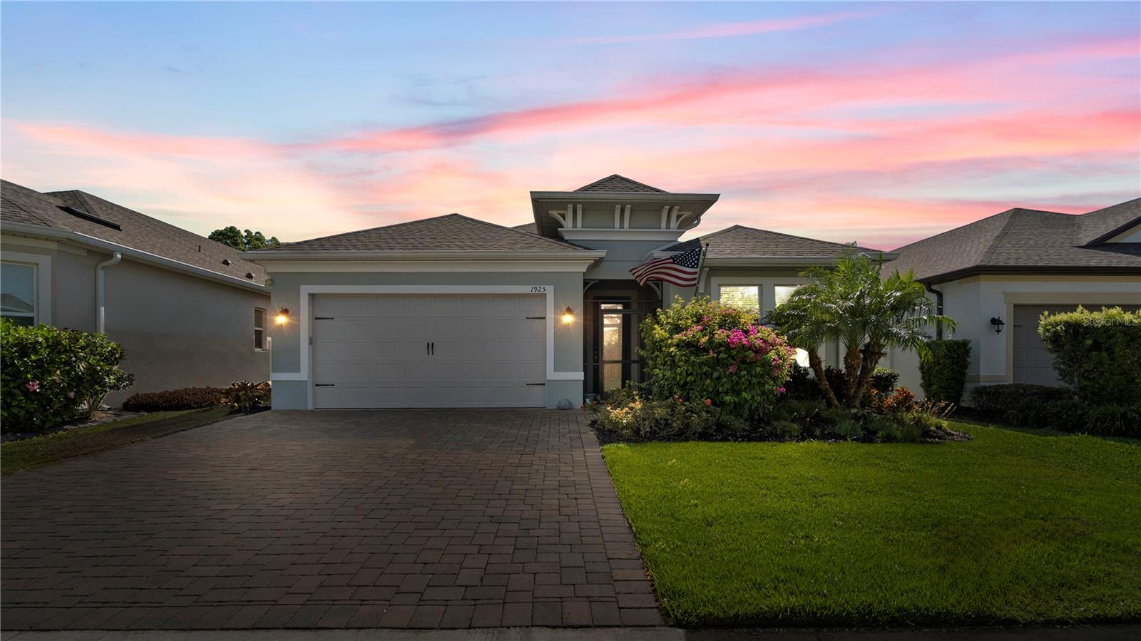 1925 ESTUARY LANE
