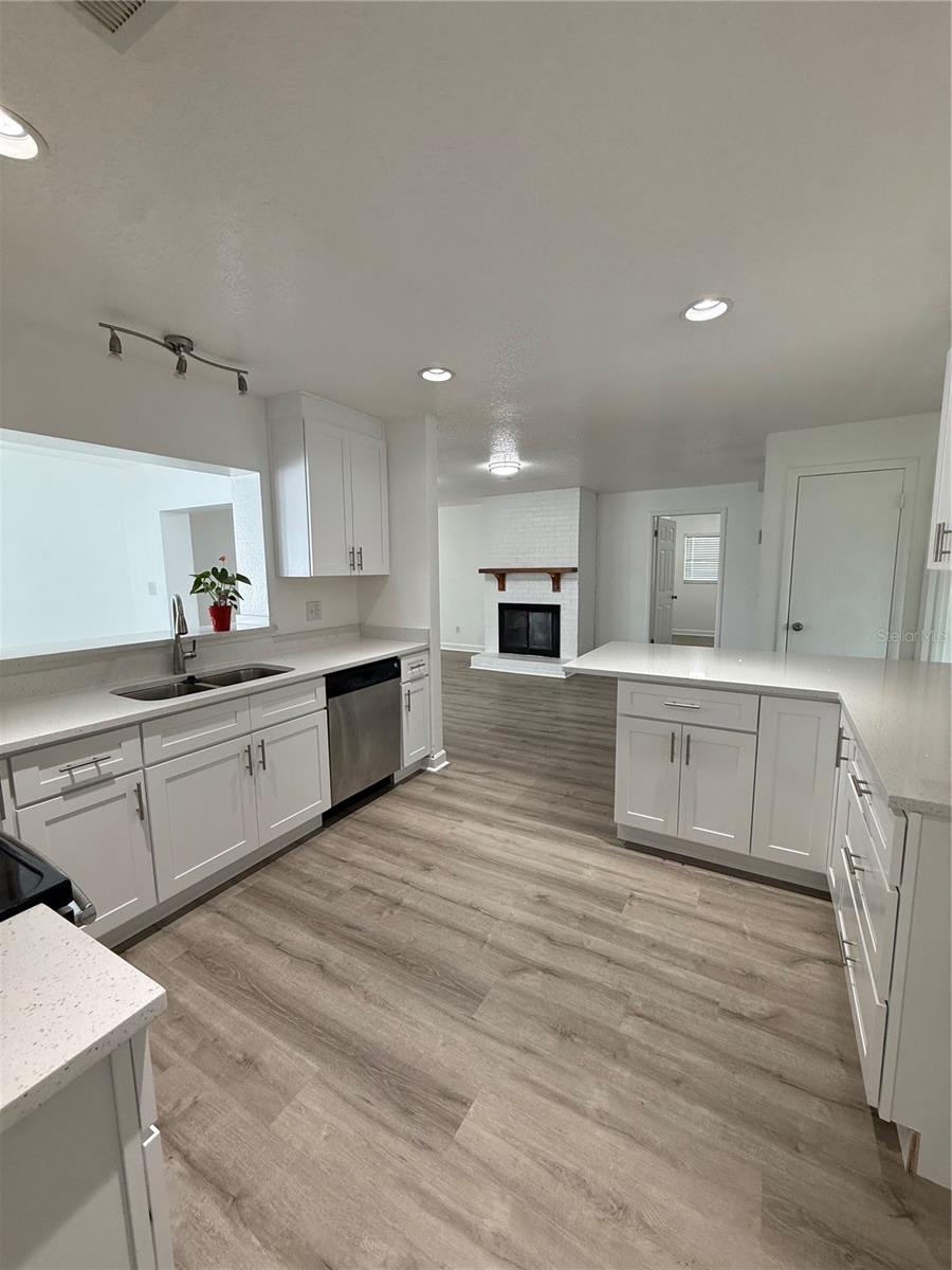 BERMUDA ESTATES UNIT 2 - Residential Lease