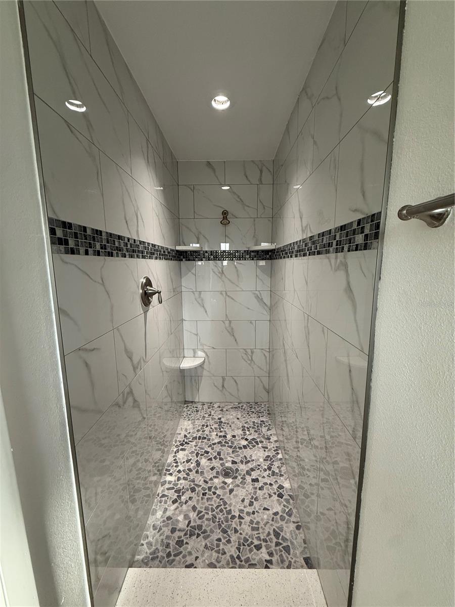 BERMUDA ESTATES UNIT 2 - Residential Lease