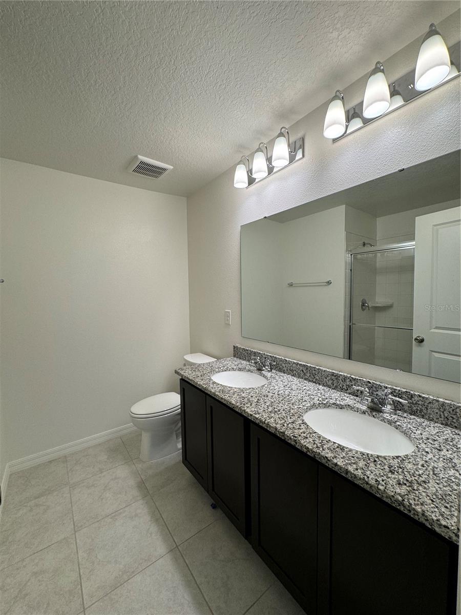 LANDINGS AT RIVERBEND - Residential Lease