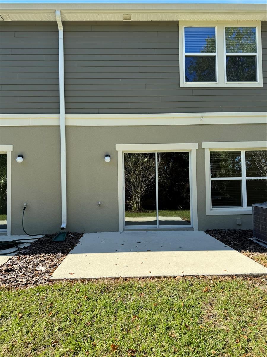 LANDINGS AT RIVERBEND - Residential Lease