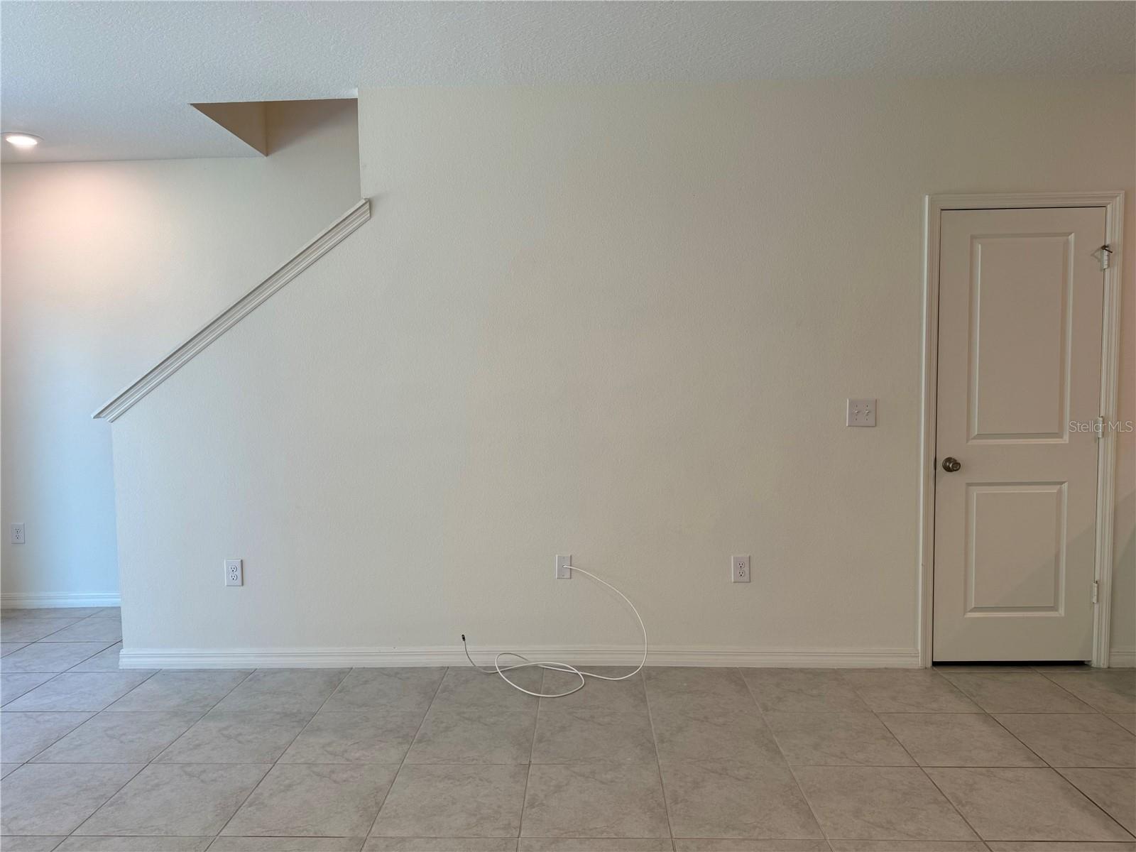 LANDINGS AT RIVERBEND - Residential Lease