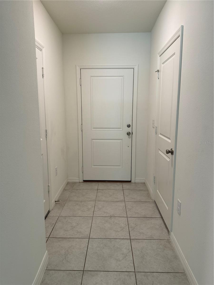 LANDINGS AT RIVERBEND - Residential Lease