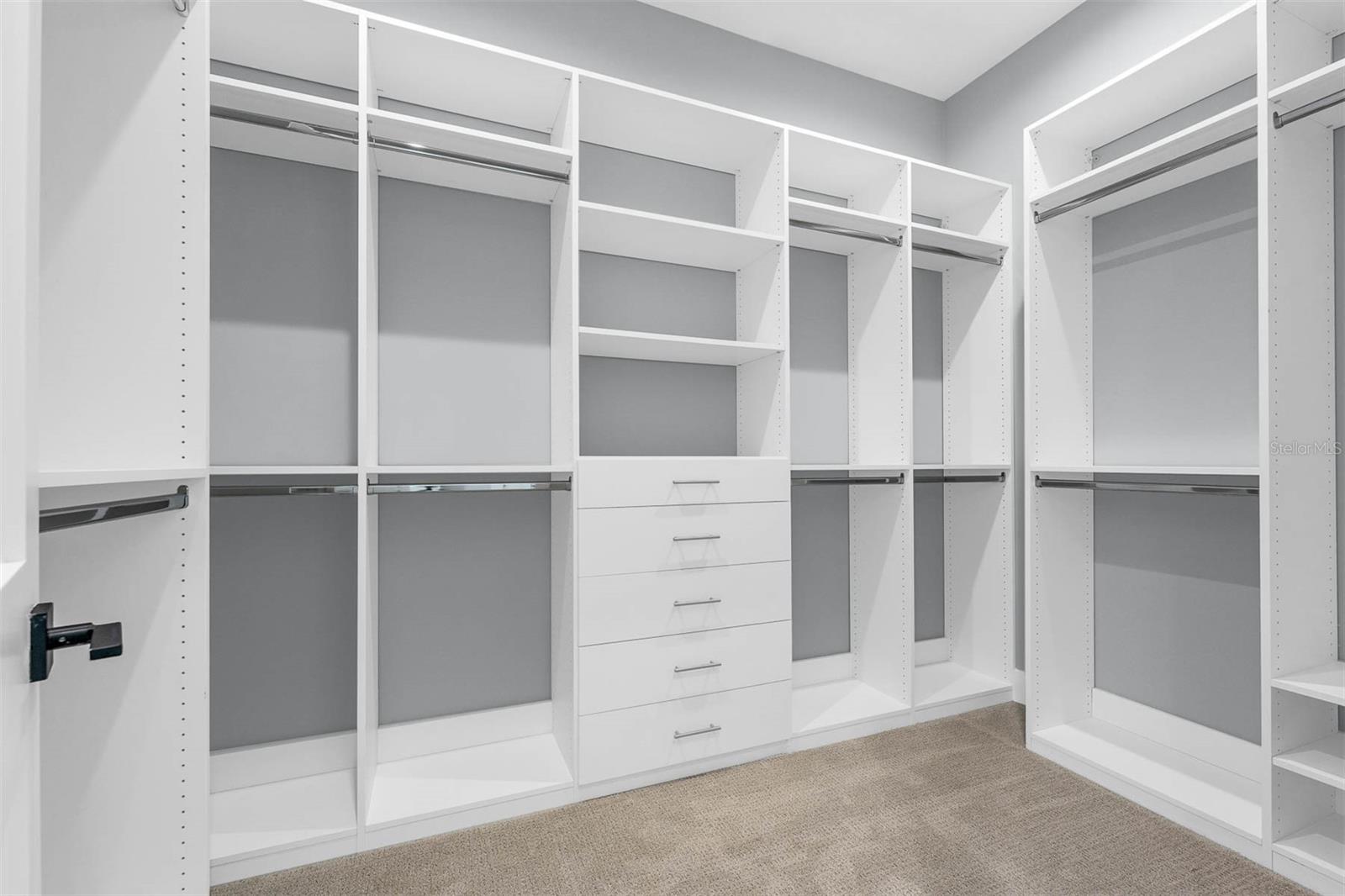 UNIVERSITY HEIGHTS - Residential